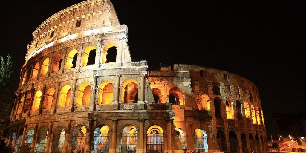 Colisée de nuit - Les Escapades à Rome