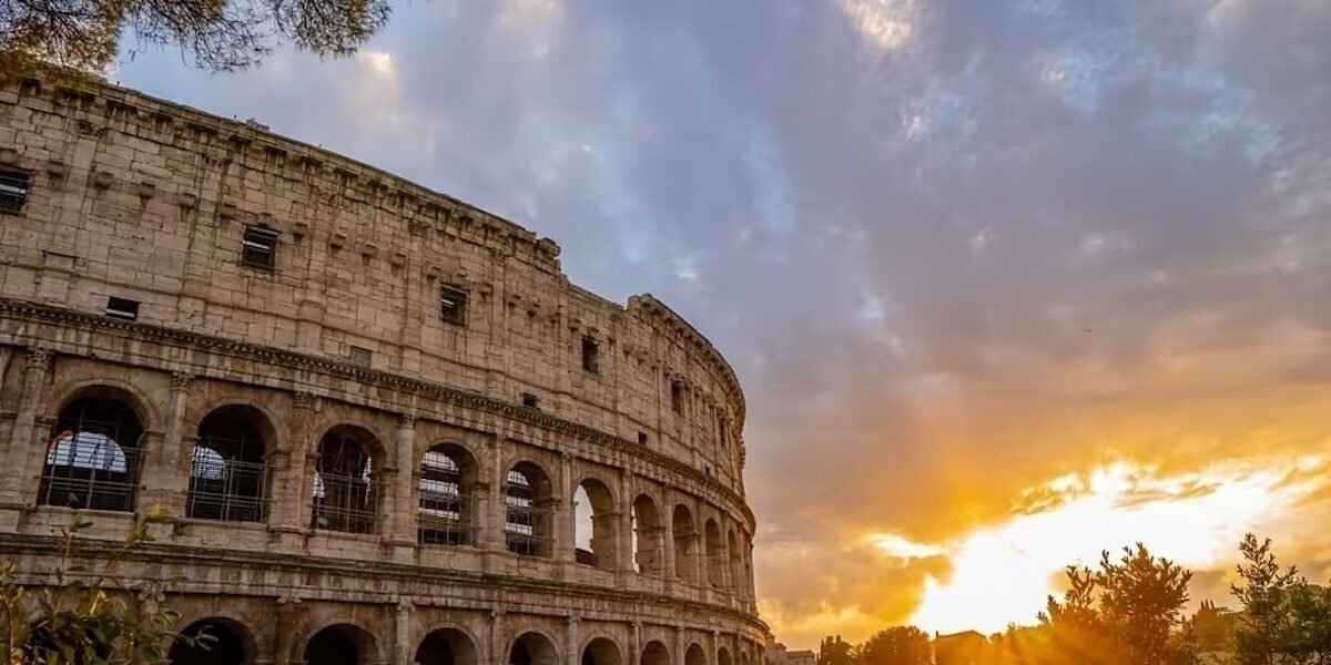 colisee coucher de soleil - Les Escapades à Rome